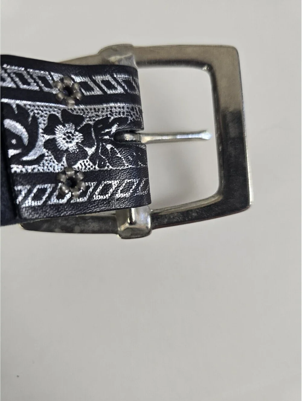 Vintage Embossed Black/Gray Leather Cowhide Belt Silver Buckle Size M 30